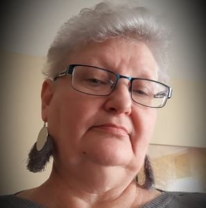 Meet your Posher, Cheri